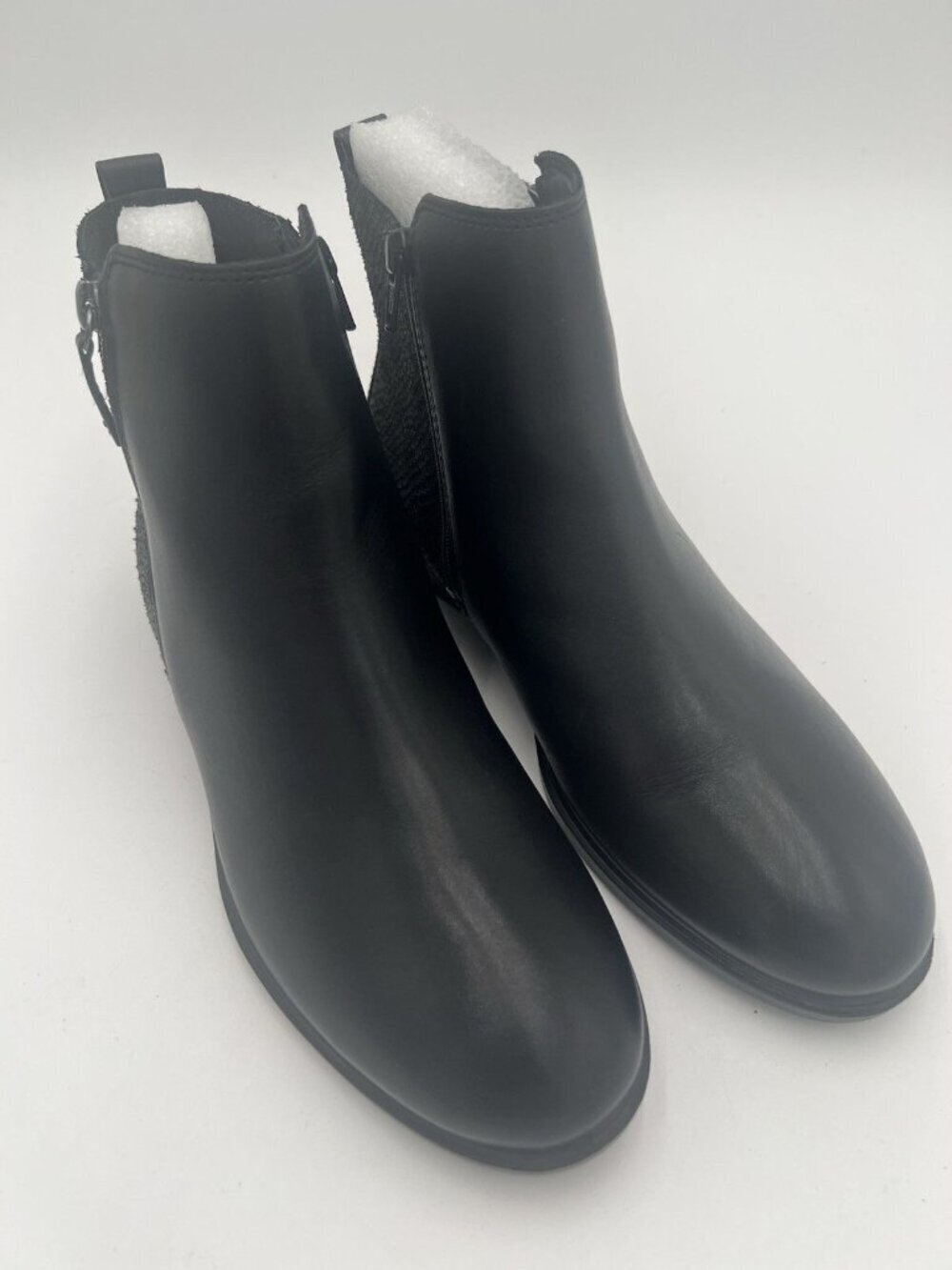 ECCO Touch 15 Ankle Boots Black Leather Side Zip EU 40 US 9 9.5 NWOB Comfort
